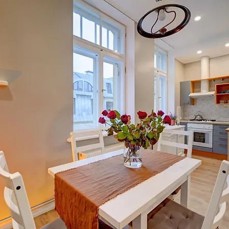 La Belle Etage Апартаменты *